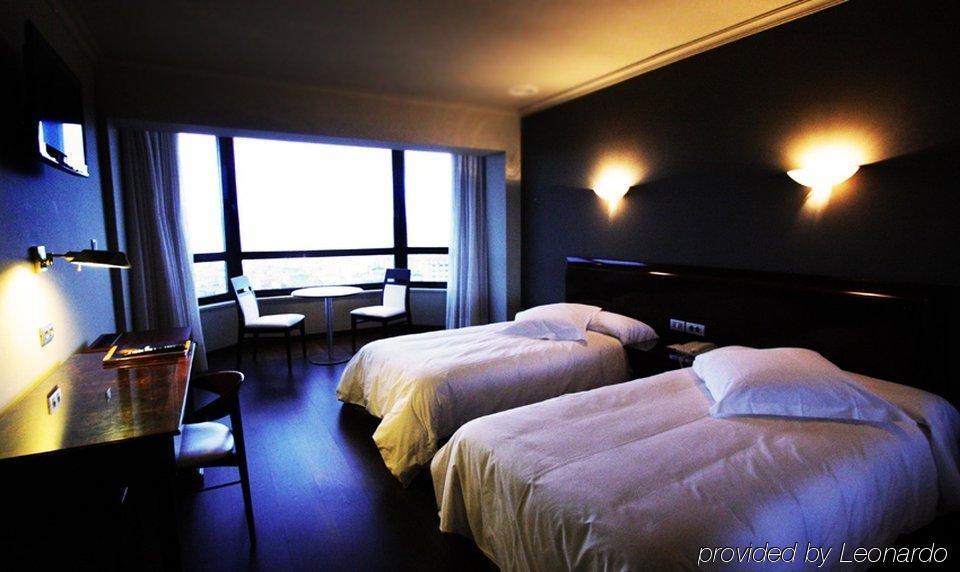 Occidental Vigo Hotel Værelse billede